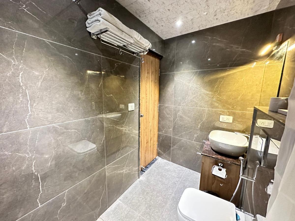 Highlands Hotel Rishīkesh Zewnętrze zdjęcie