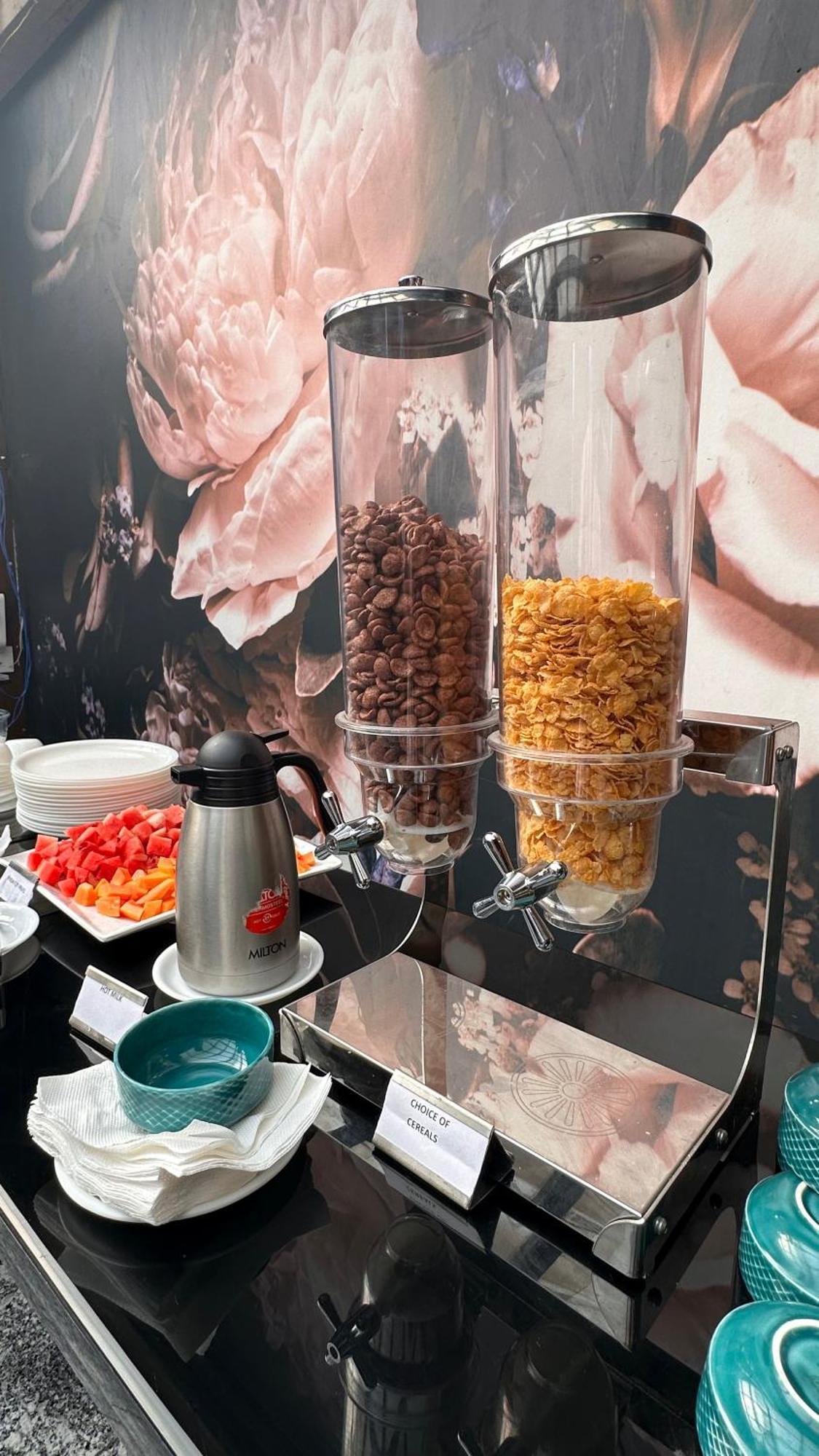 Highlands Hotel Rishīkesh Zewnętrze zdjęcie