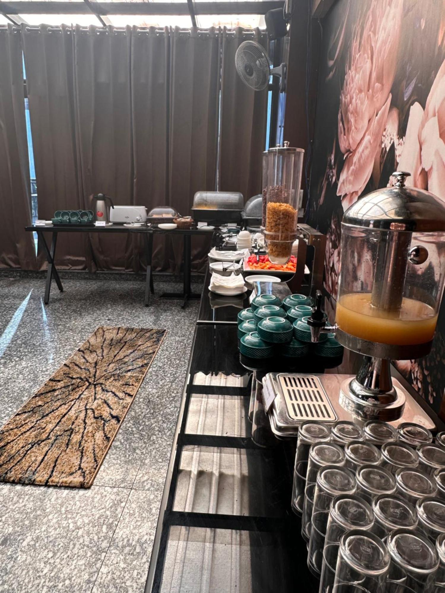 Highlands Hotel Rishīkesh Zewnętrze zdjęcie